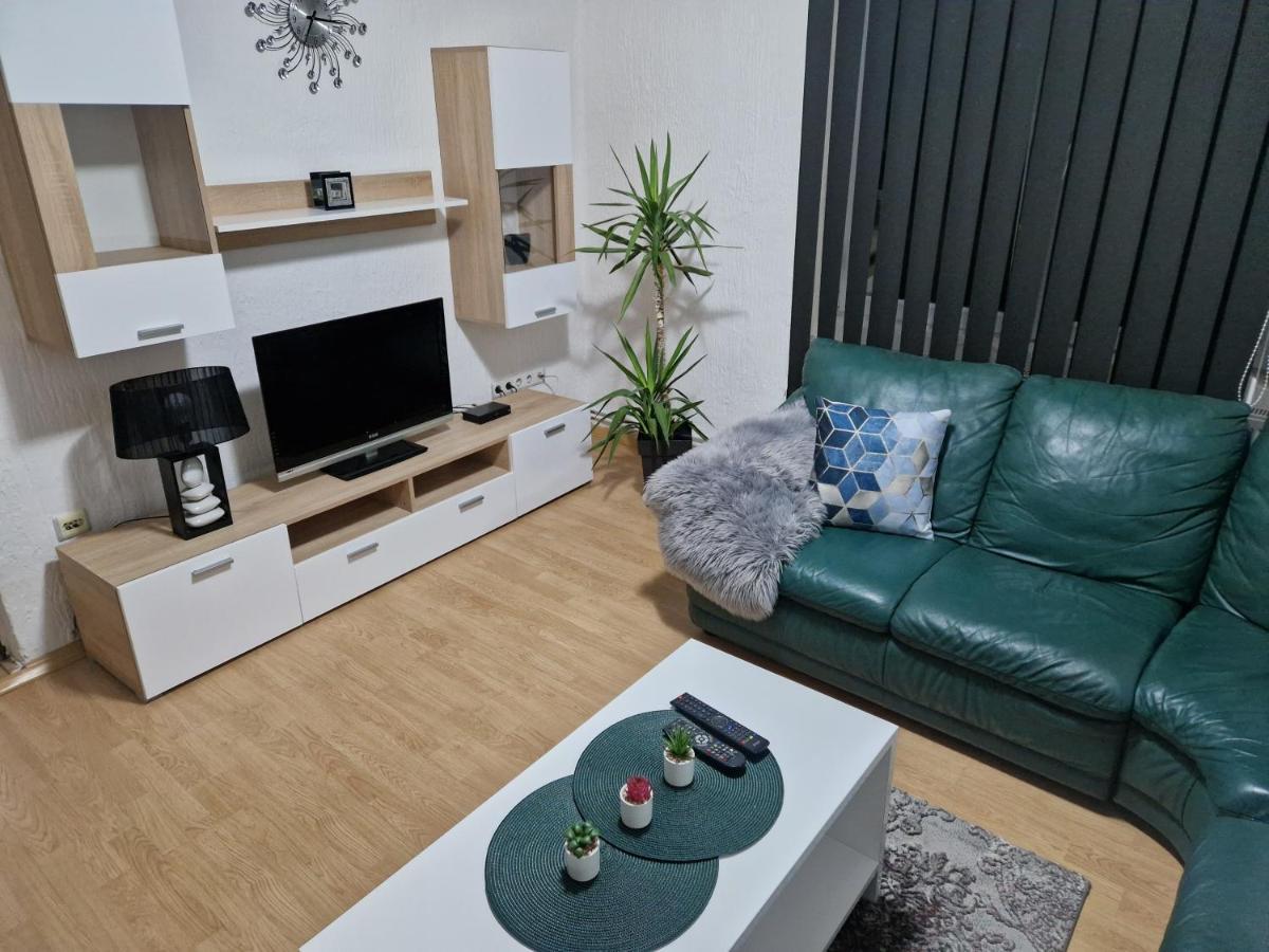 Apartamento Kuca Na Dan Šid Exterior foto